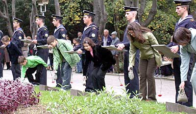 01-11-2002_en.jpg